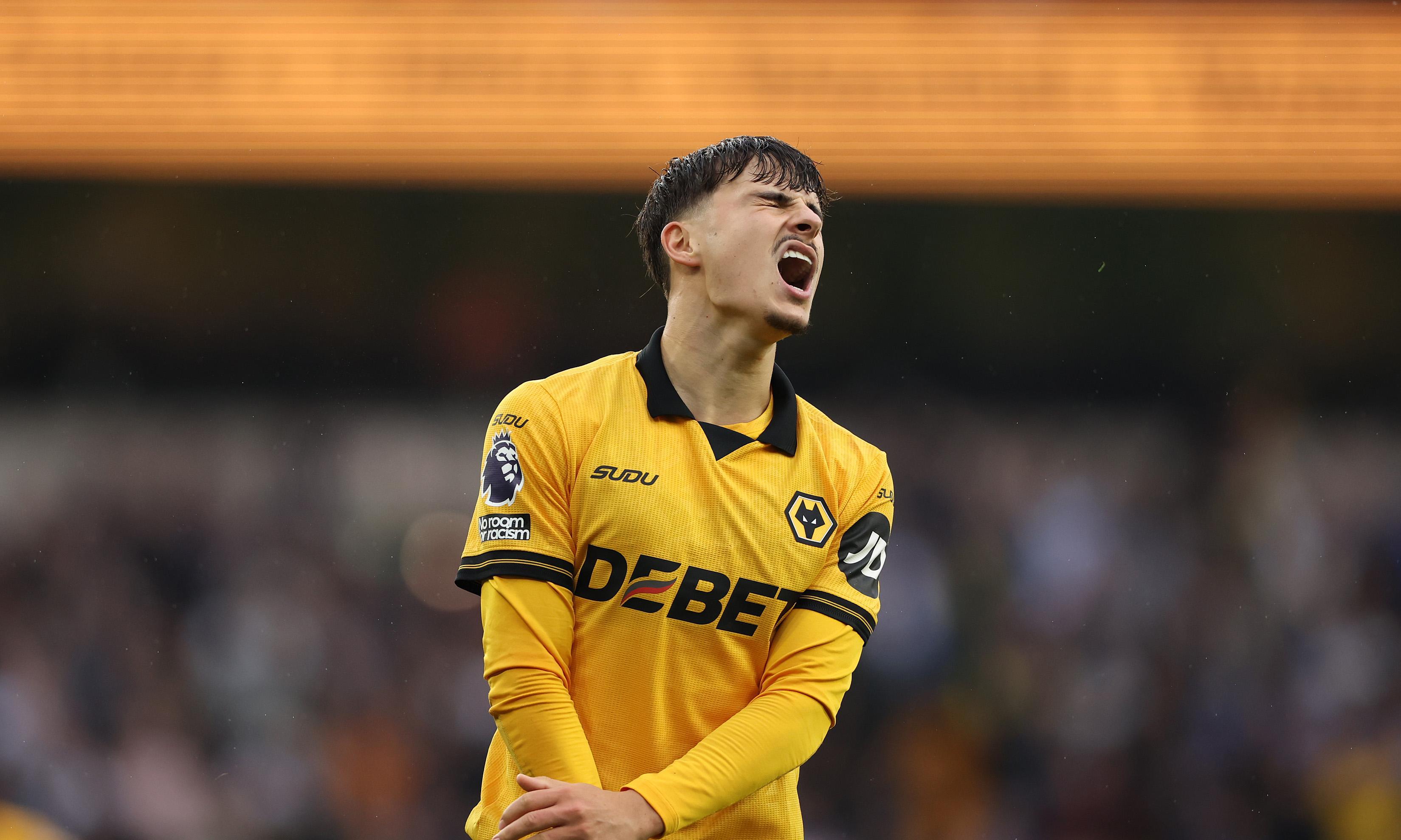 九游娱乐官网-英超赛后再迎强敌；里尔更衣室发声；主帅态度——压力陡增；更衣室氛围转暖(中央为什么不为高岗翻案)