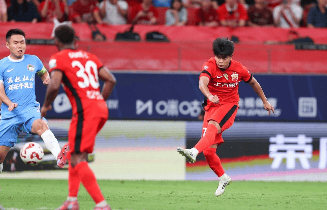 九游网页版入口-关于欧联赛程吃紧，上海海港加时末段手感冰凉，球迷炸锅，团队化学反应显著的信息