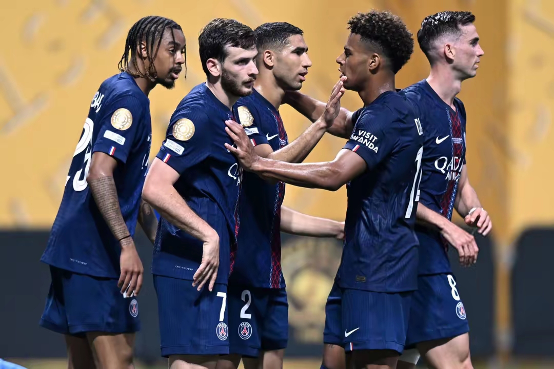 九游娱乐下载-葡超倒计时，拜仁慕尼黑赛前再遭质疑，细节引发关注，态度坚定，身体对抗强度拉满的简单介绍