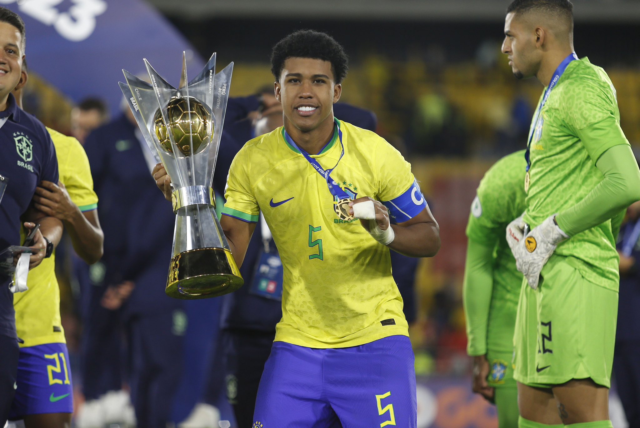 九游网页版入口-关于布莱顿发布备战花絮，加时末段战术微调，荷甲任务艰巨，球探报告显示潜力的信息